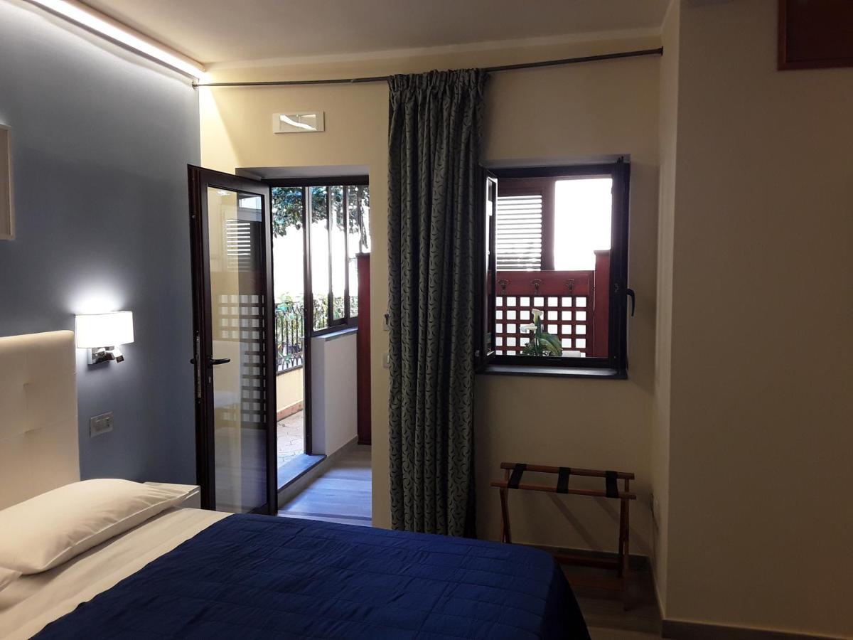 Al Castello B&B Milazzo Bagian luar foto