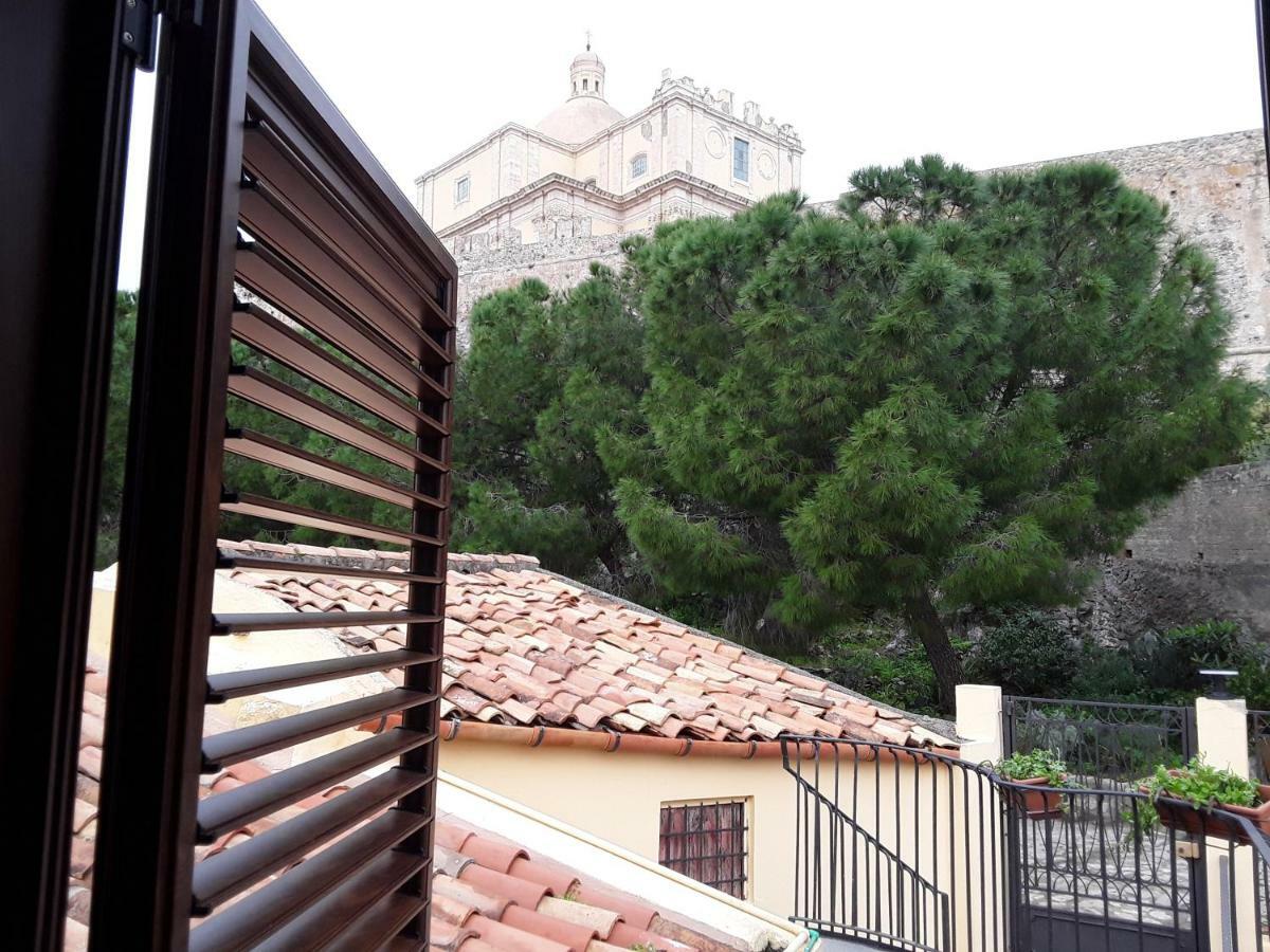 Al Castello B&B Milazzo Bagian luar foto