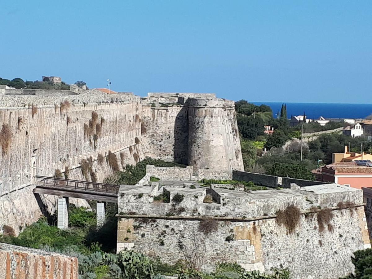 Al Castello B&B Milazzo Bagian luar foto